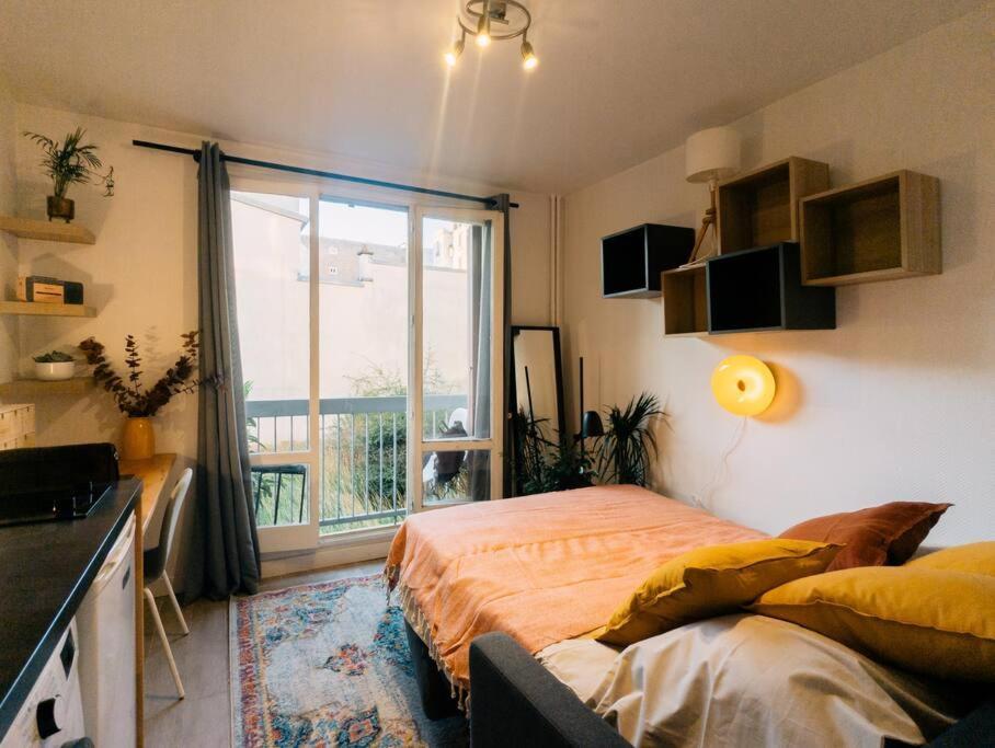 Apartment Jolie Studio Belleville